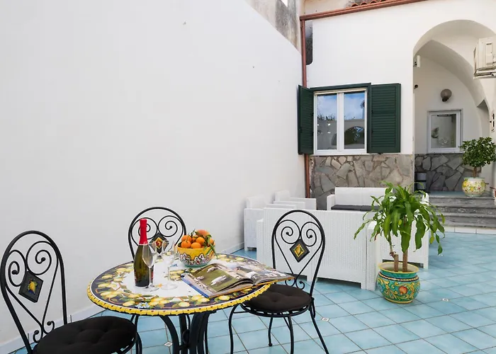 La Casa Di Ludo E Marti Holiday home Conca dei Marini