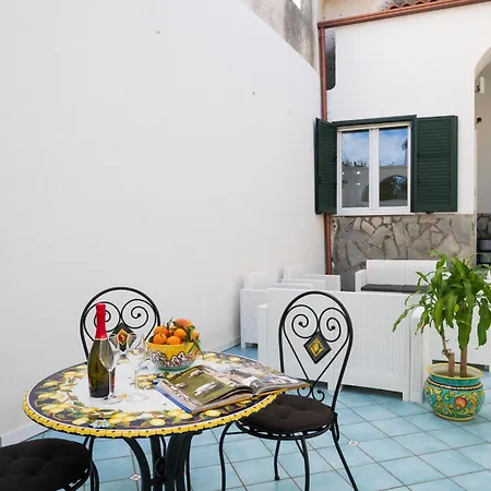 La Casa Di Ludo E Marti Holiday home Conca dei Marini